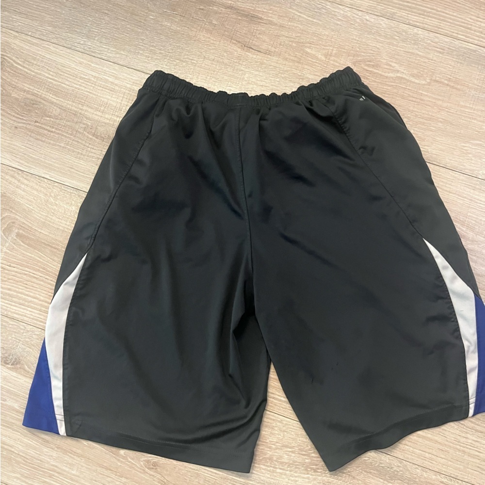 Nike Shorts Youth Medium - Picture 2 of 3